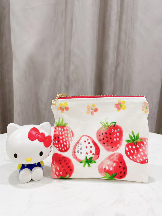 Strawberry Cream Small Zipper Pouch - P42