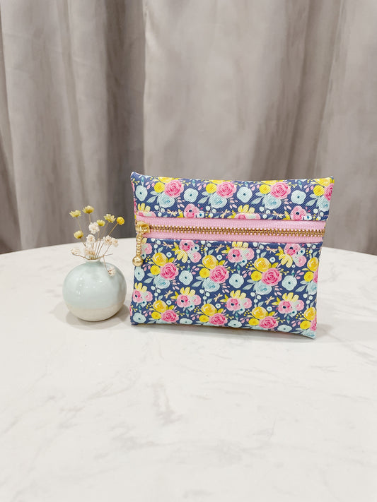 Colourful Floral Water Resistant Zipper Pouch - P18